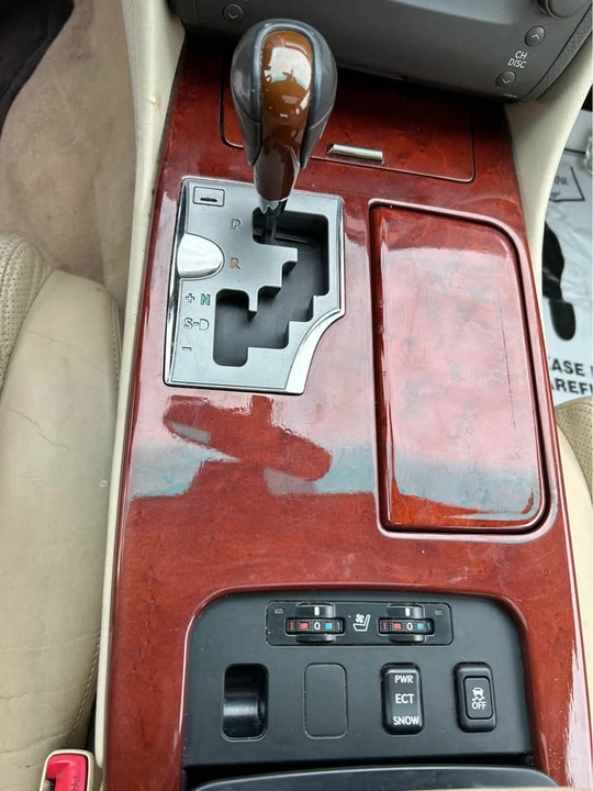 2010 Lexus GS 3rd Gen - Image 15 of 20