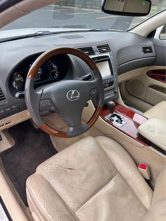 2010 Lexus GS 3rd Gen - Image 10 of 20