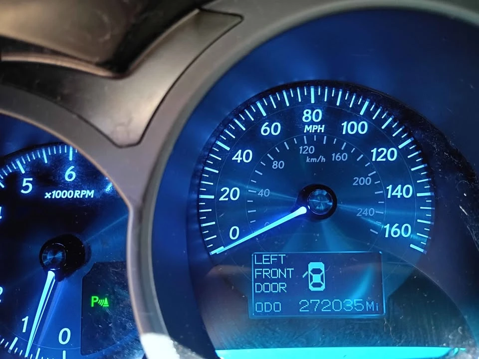2010 Lexus GS 3rd Gen - Image 3 of 10