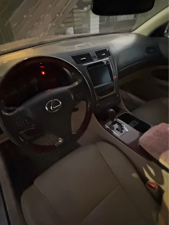 2010 Lexus GS 3rd Gen - Image 4 of 10