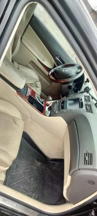 2010 Lexus GS 3rd Gen - Image 4 of 8