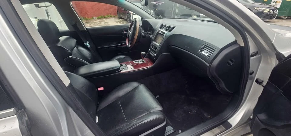 2010 Lexus GS 3rd Gen - Image 8 of 11