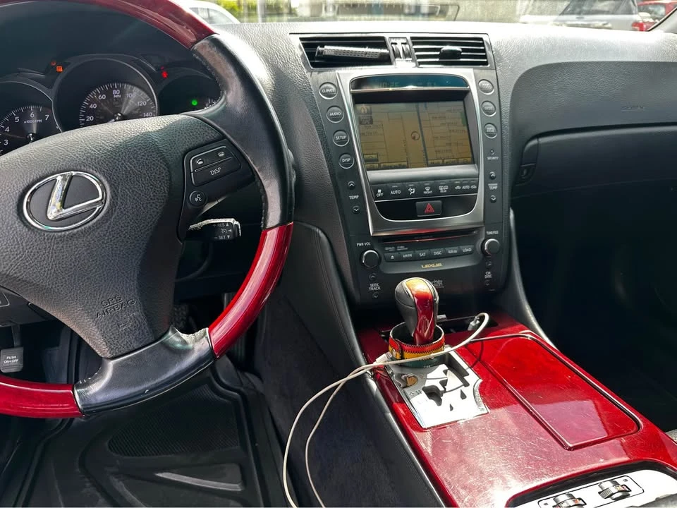 2010 Lexus GS 3rd Gen - Image 4 of 13