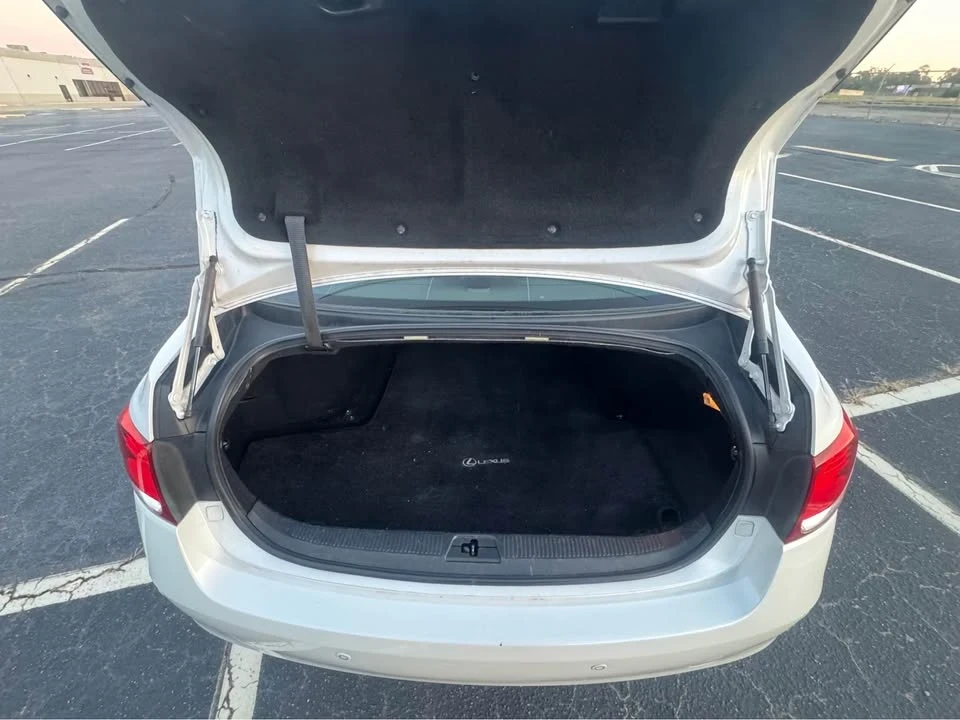2010 Lexus GS 3rd Gen - Image 13 of 20