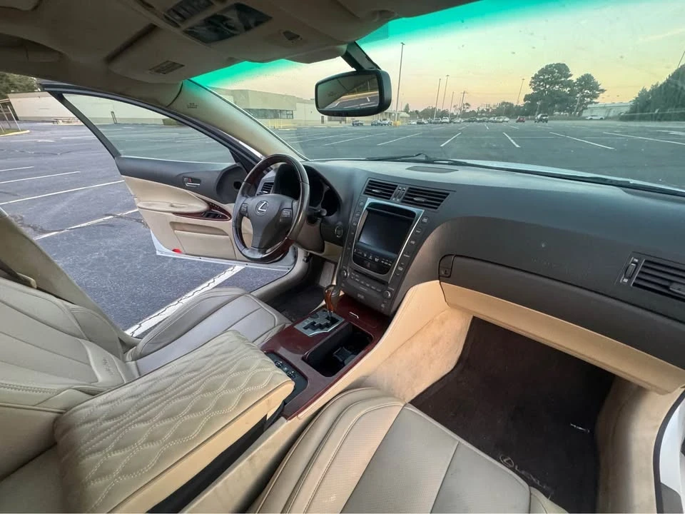2010 Lexus GS 3rd Gen - Image 15 of 20