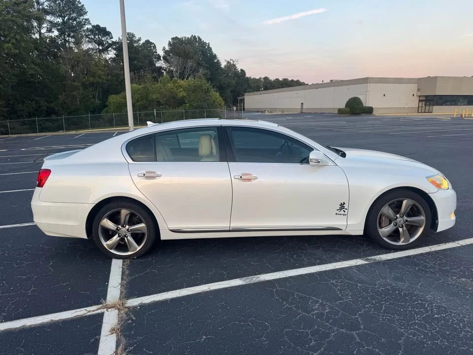 2010 Lexus GS 3rd Gen - Image 4 of 20