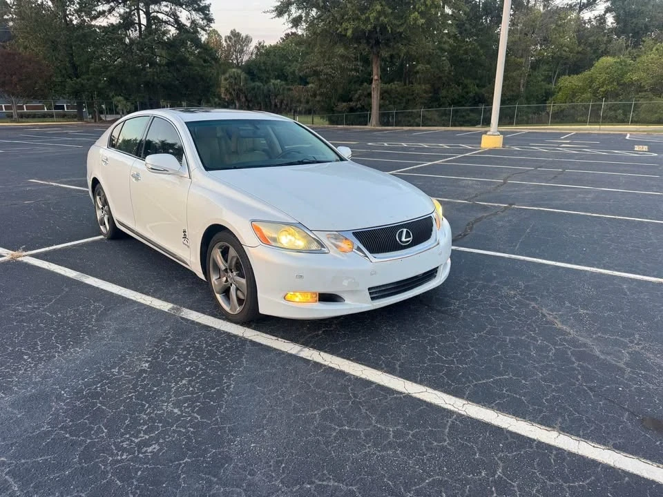 2010 Lexus GS 3rd Gen - Image 2 of 20