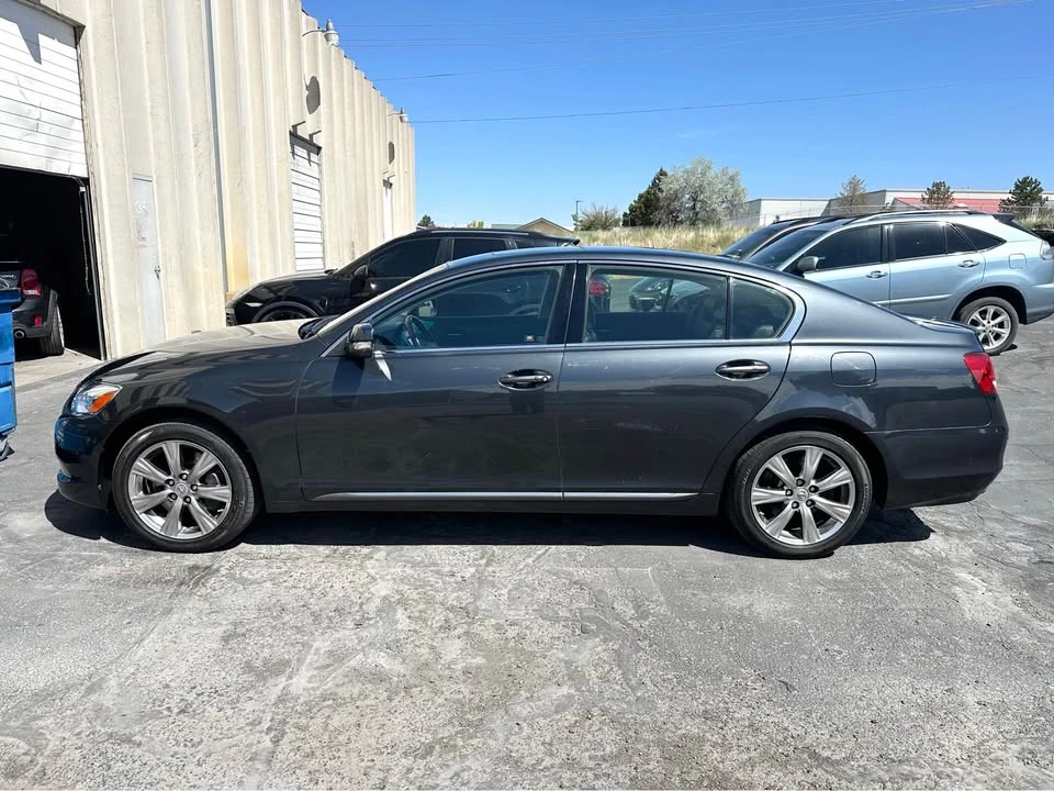 2010 Lexus GS 3rd Gen - Image 4 of 17