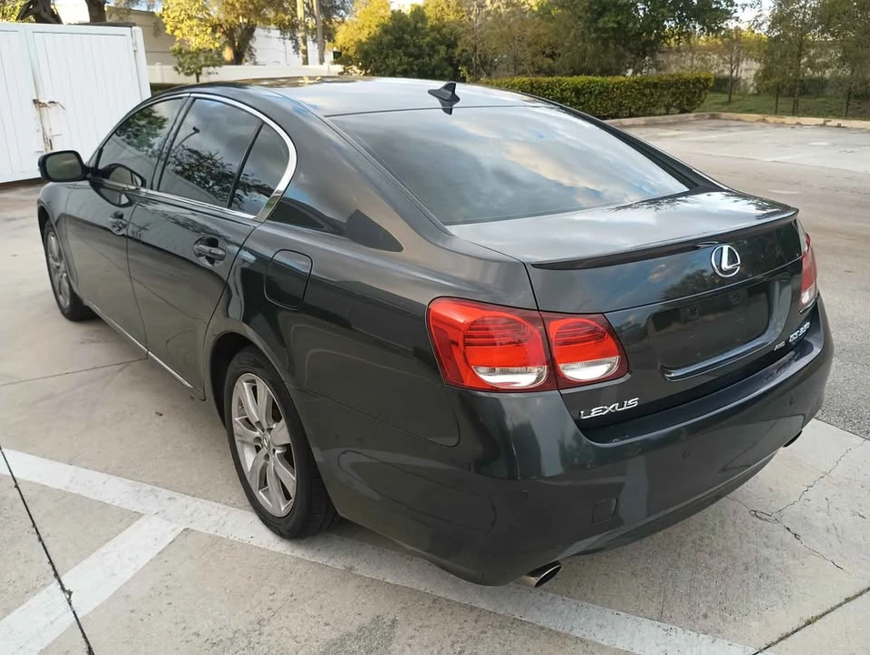 2010 Lexus GS - Image 9 of 16