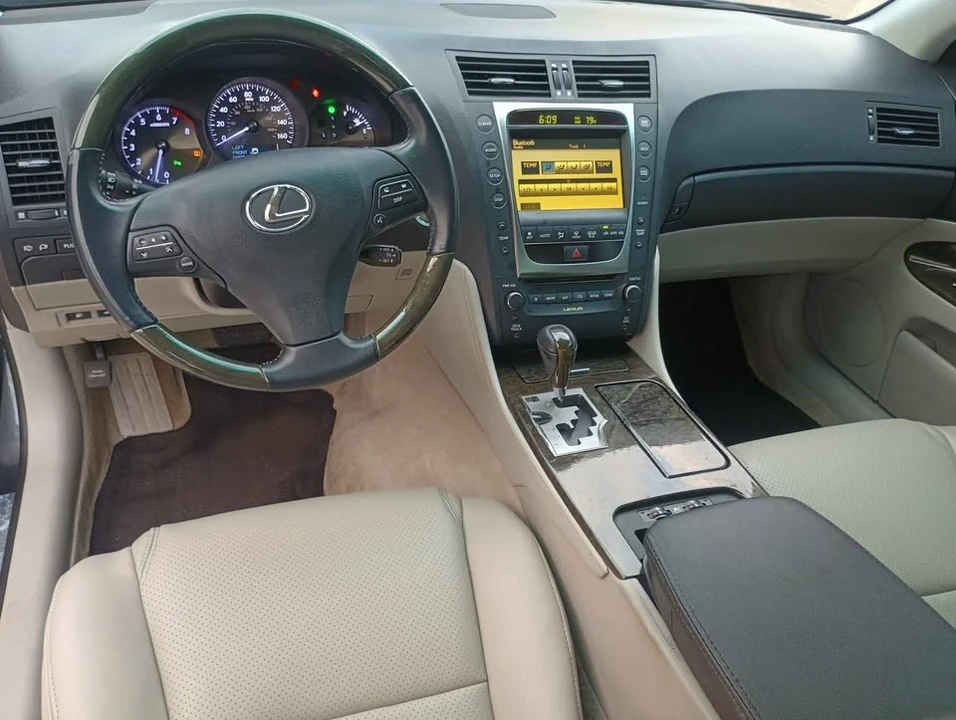 2010 Lexus GS - Image 16 of 16