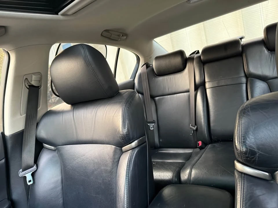 2010 Lexus GS 3rd Gen - Image 8 of 11