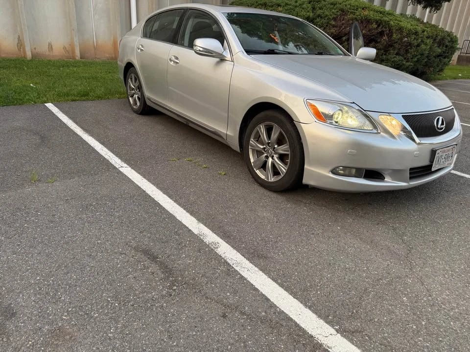 2010 Lexus GS 3rd Gen - Image 2 of 11