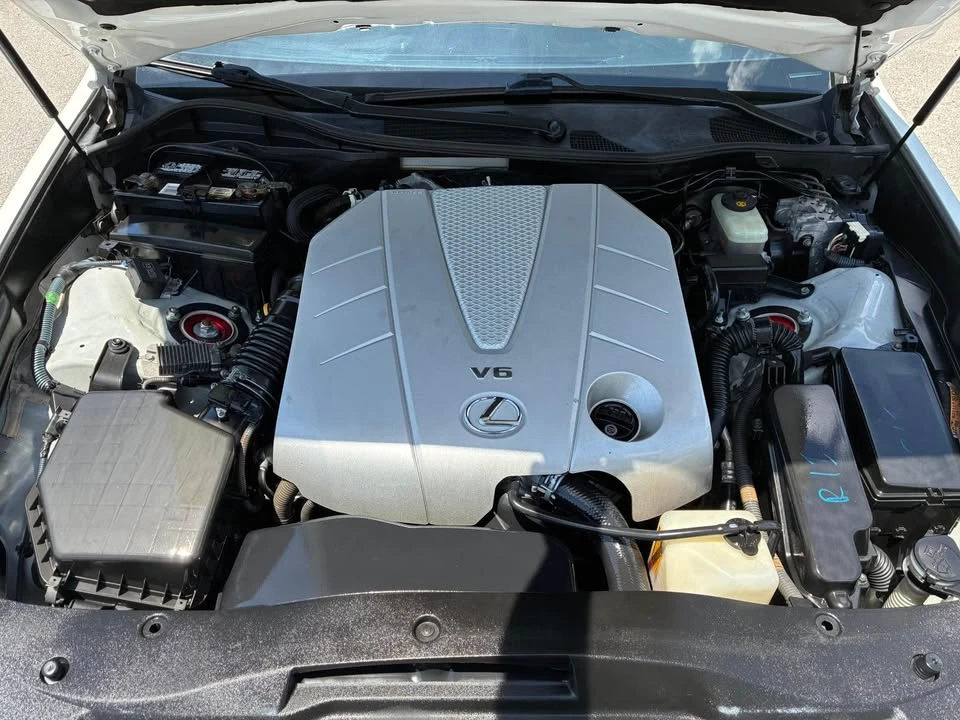 2010 Lexus GS 3rd Gen - Image 20 of 21