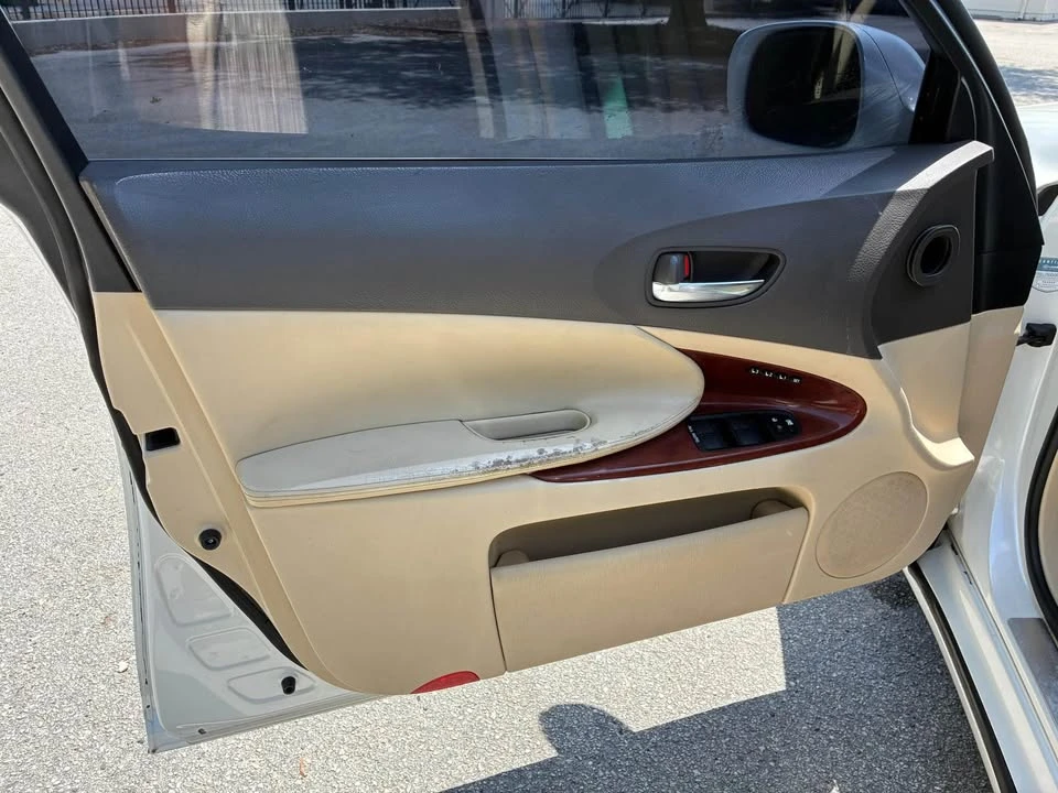 2010 Lexus GS 3rd Gen - Image 9 of 21