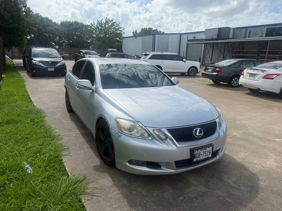 2010 Lexus GS 3rd Gen - Image 2 of 7