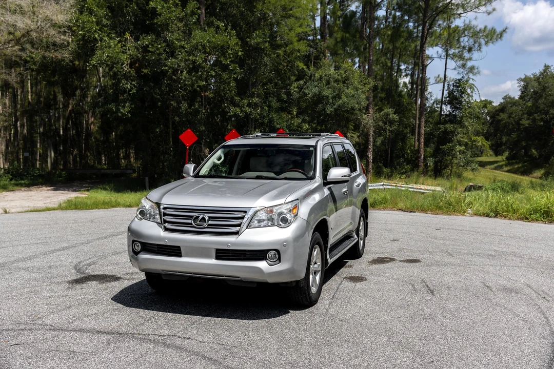 2010 Lexus GX 2nd Gen - Image 7 of 31