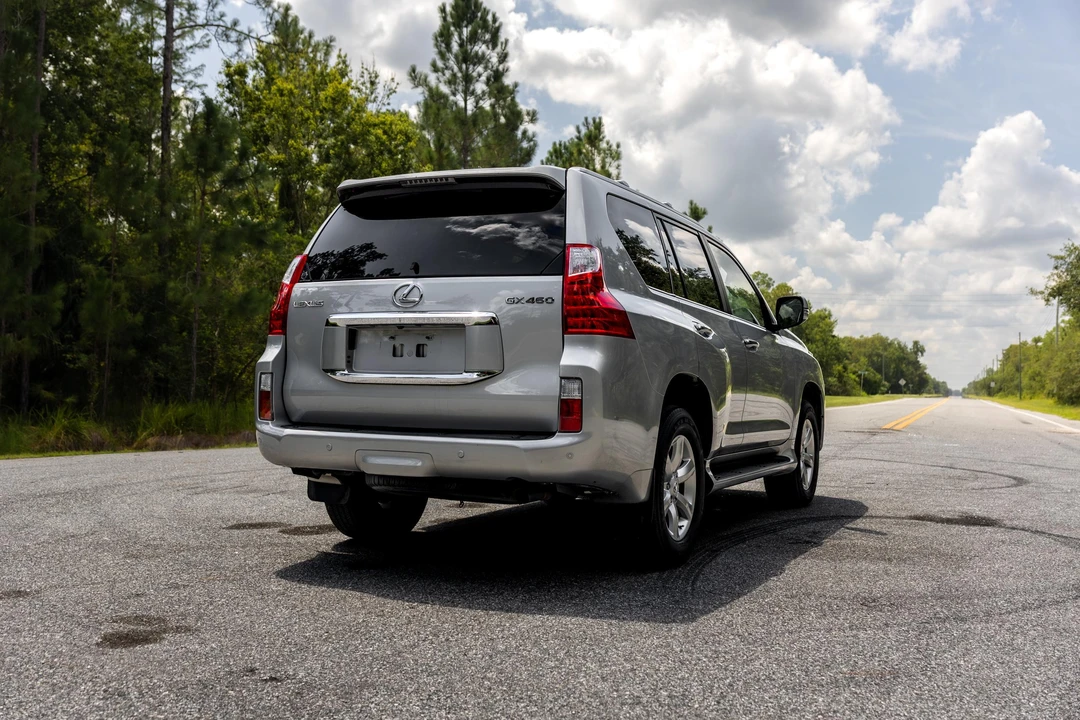 2010 Lexus GX 2nd Gen - Image 20 of 31