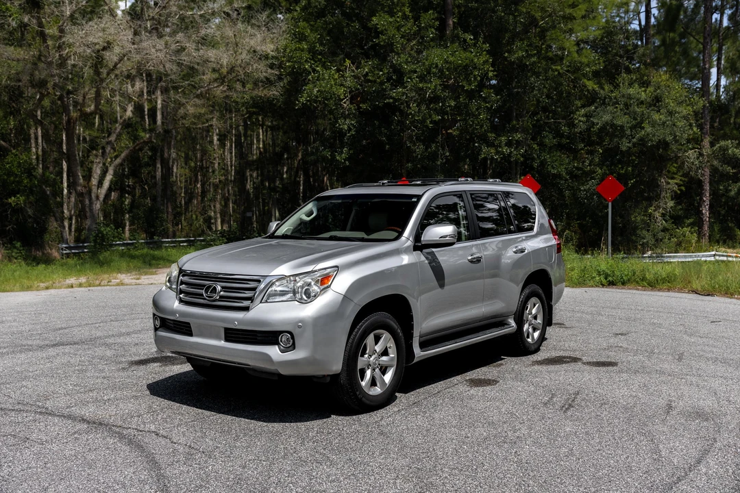 2010 Lexus GX 2nd Gen - Image 9 of 31