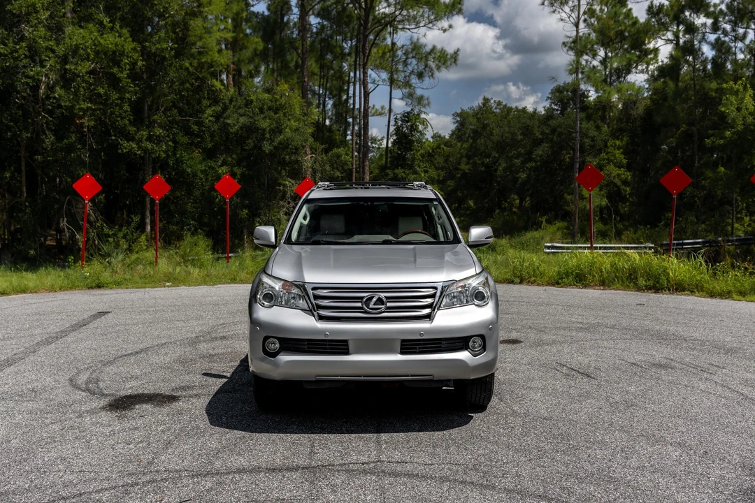 2010 Lexus GX 2nd Gen - Image 6 of 31