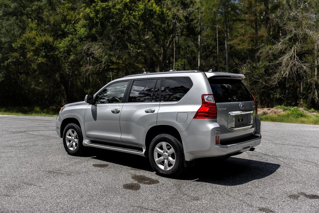 2010 Lexus GX 2nd Gen - Image 16 of 31