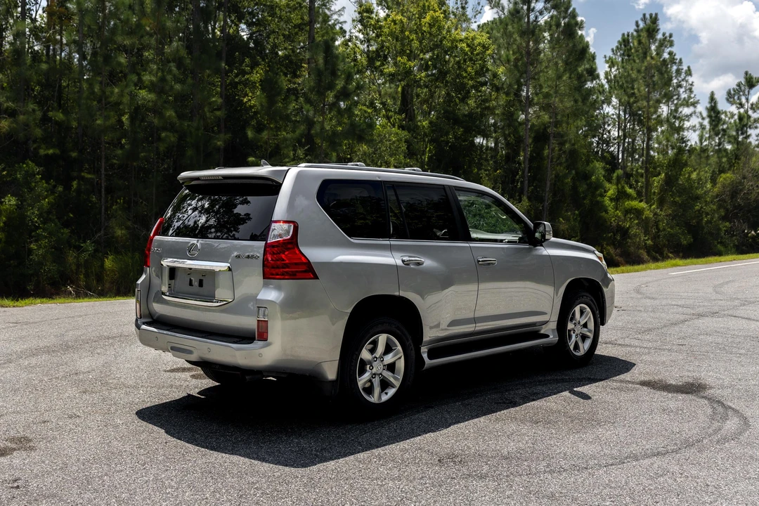 2010 Lexus GX 2nd Gen - Image 23 of 31