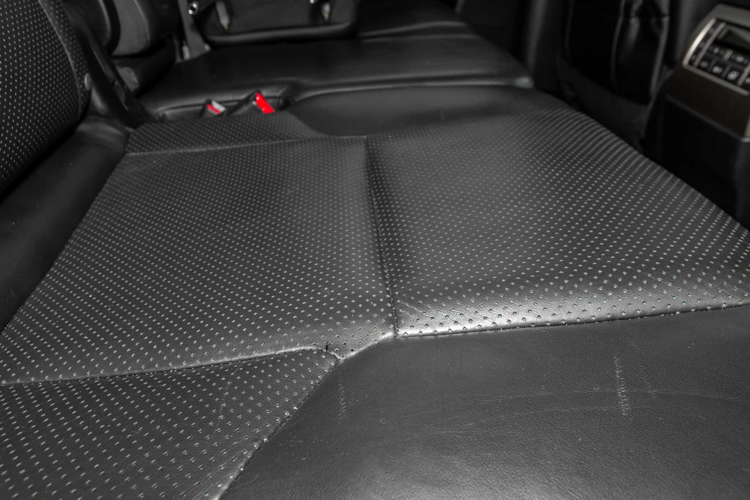 2010 Lexus GX 2nd Gen - Image 27 of 31