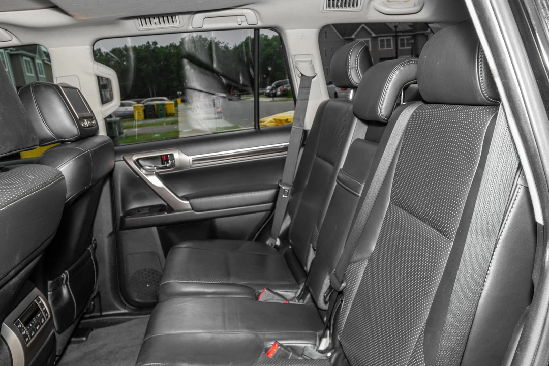 2010 Lexus GX 2nd Gen - Image 19 of 31