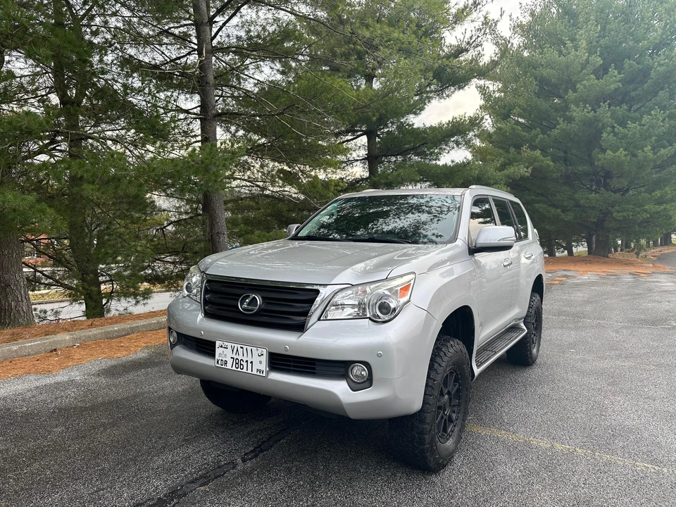 2010 Lexus GX 2nd Gen - Image 9 of 31