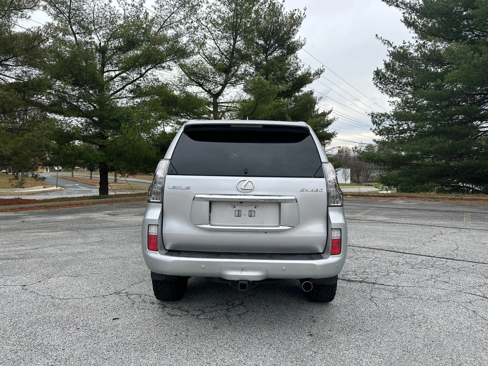 2010 Lexus GX 2nd Gen - Image 25 of 31