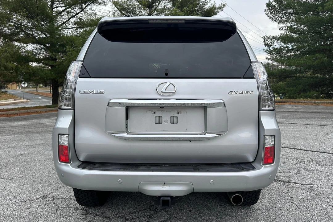 2010 Lexus GX 2nd Gen - Image 5 of 31