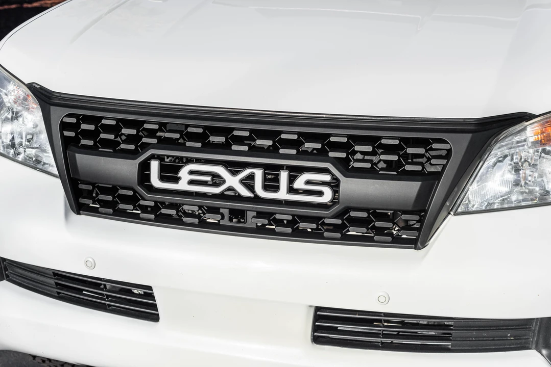 2010 Lexus GX 2nd Gen - Image 11 of 31