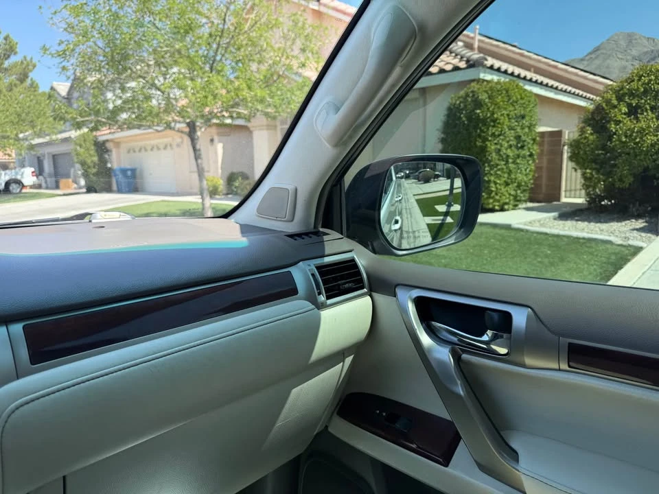 2010 Lexus GX 2nd Gen - Image 14 of 15