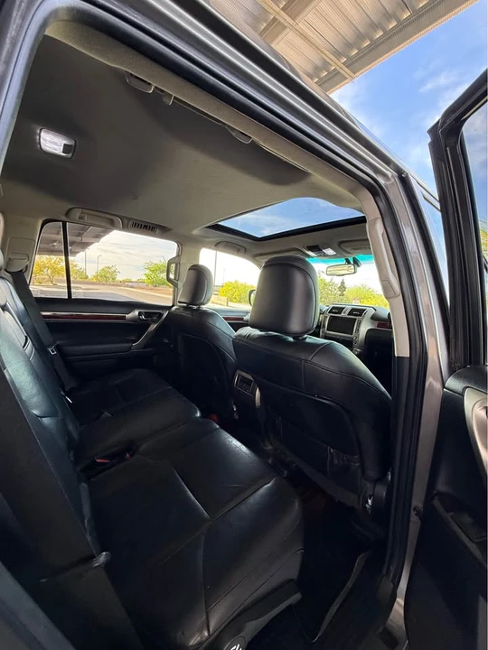 2010 Lexus GX 2nd Gen - Image 11 of 14