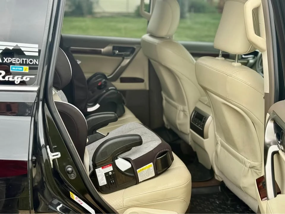 2010 Lexus GX 2nd Gen - Image 14 of 17
