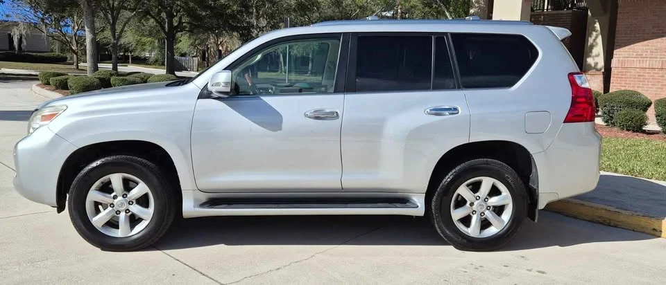 2010 Lexus GX 2nd Gen - Image 4 of 20