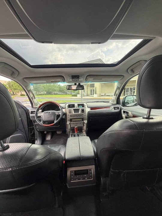 2010 Lexus GX 2nd Gen - Image 14 of 15