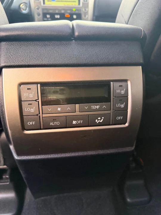 2010 Lexus GX 2nd Gen - Image 18 of 20