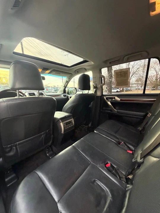 2010 Lexus GX 2nd Gen - Image 19 of 20
