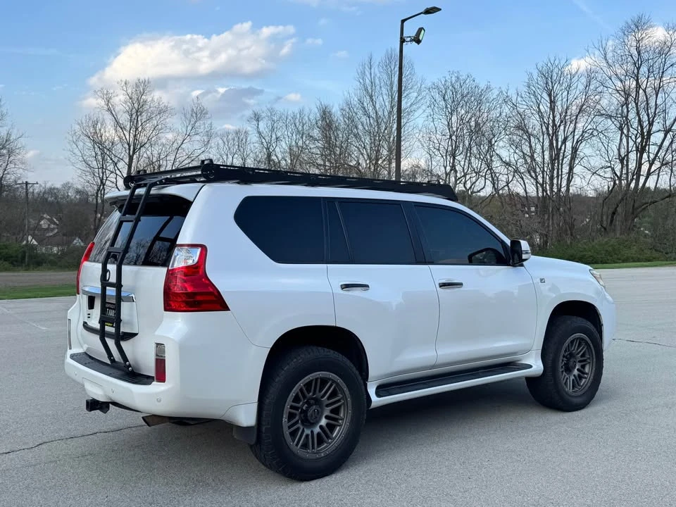 2010 Lexus GX 2nd Gen - Image 5 of 20