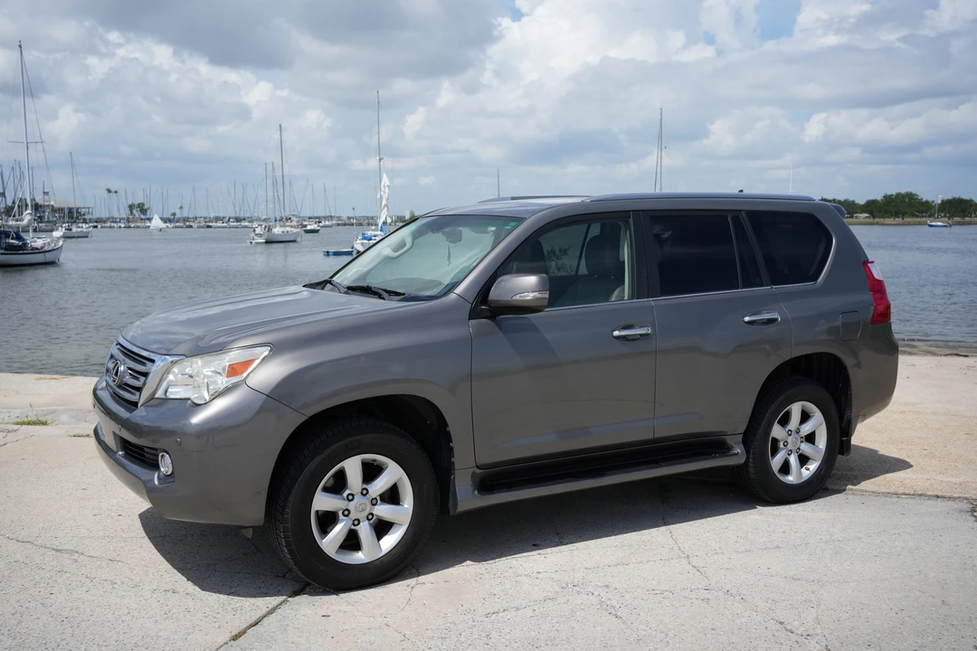 2010 Lexus GX 2nd Gen - Image 20 of 31