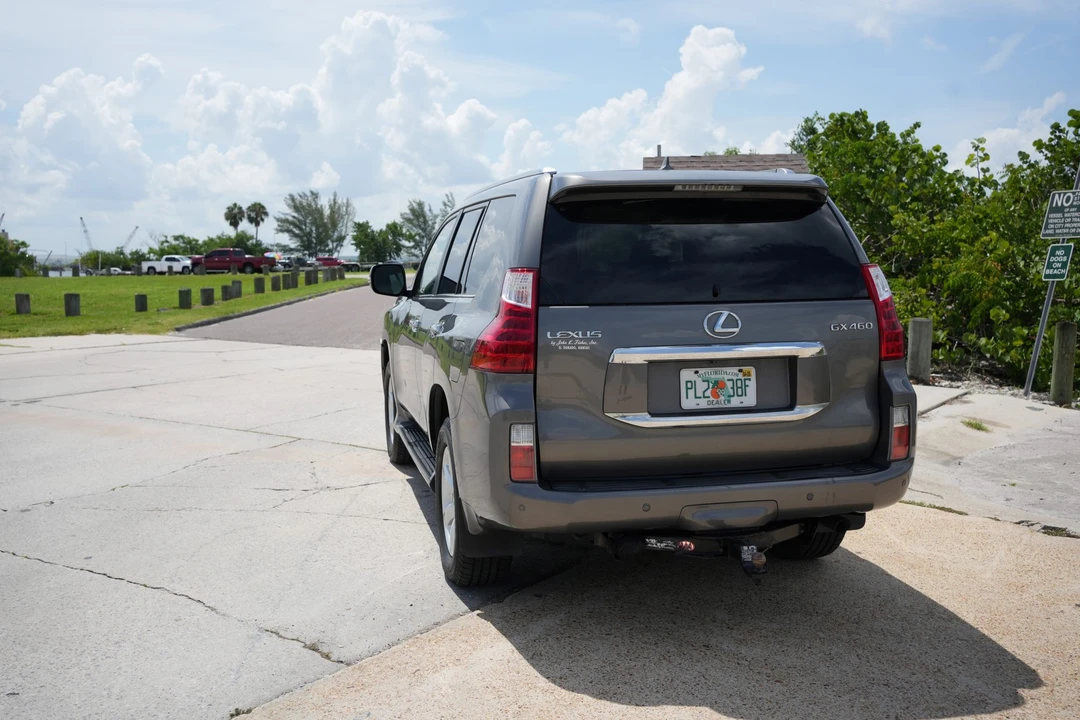 2010 Lexus GX 2nd Gen - Image 13 of 31