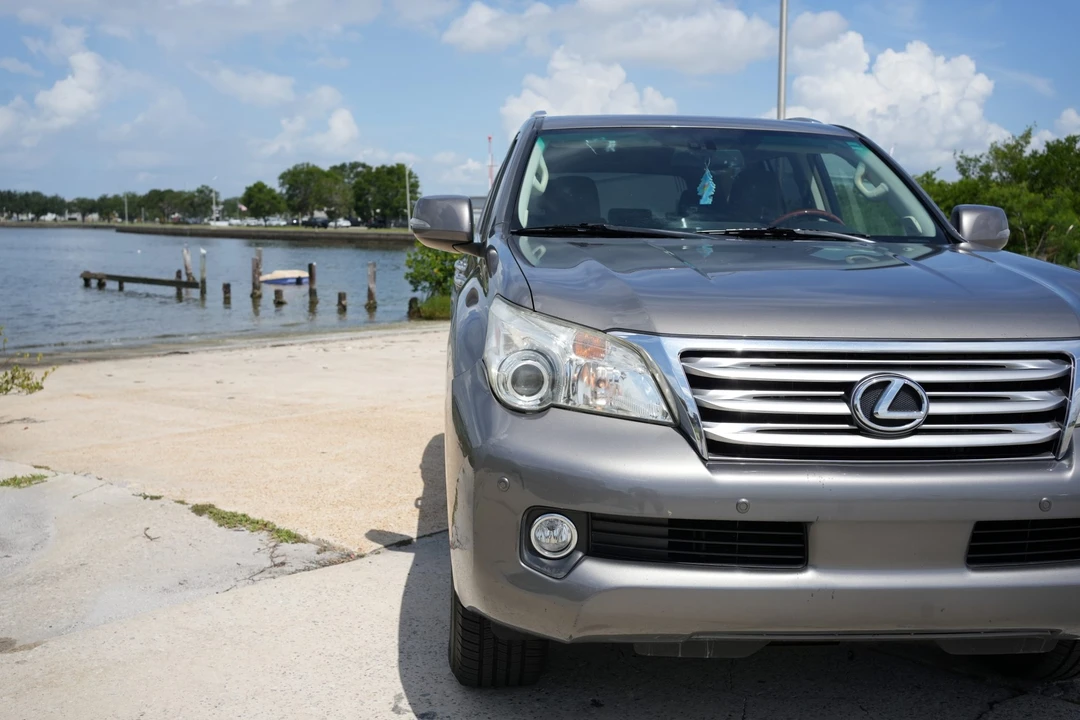 2010 Lexus GX 2nd Gen - Image 21 of 31