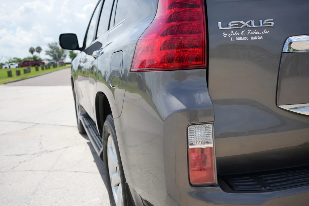 2010 Lexus GX 2nd Gen - Image 30 of 31