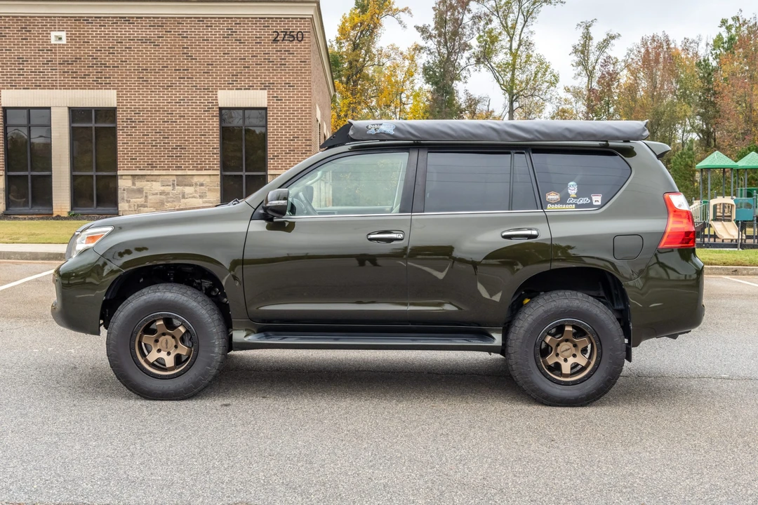 2010 Lexus GX 2nd Gen - Image 11 of 31