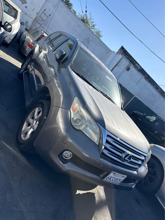 2010 Lexus GX 2nd Gen - Image 6 of 6