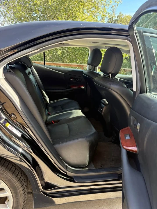 2010 Lexus HS - Image 8 of 18