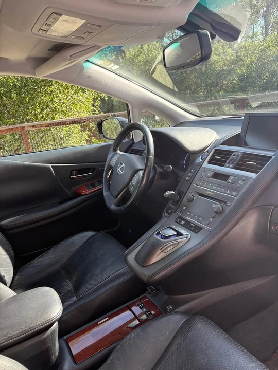 2010 Lexus HS - Image 6 of 18