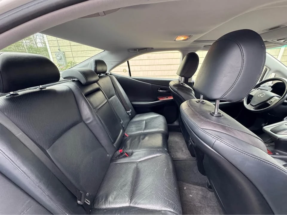 2010 Lexus HS - Image 15 of 19