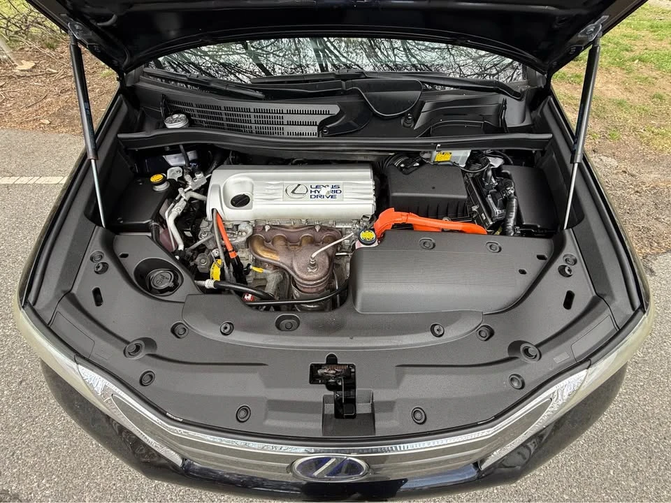 2010 Lexus HS - Image 14 of 18