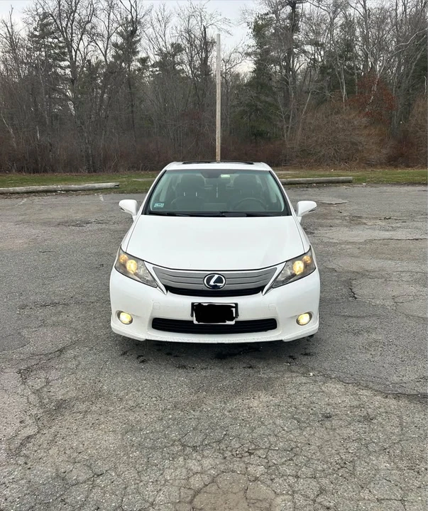 2010 Lexus HS - Image 5 of 19